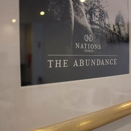Nations Porto II - Studios & Suites Πανσιόν